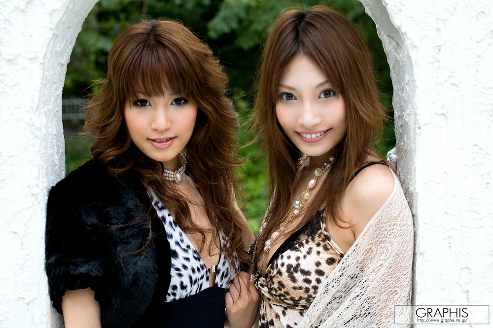 Graphis 明日花キララ & 美咲マリ