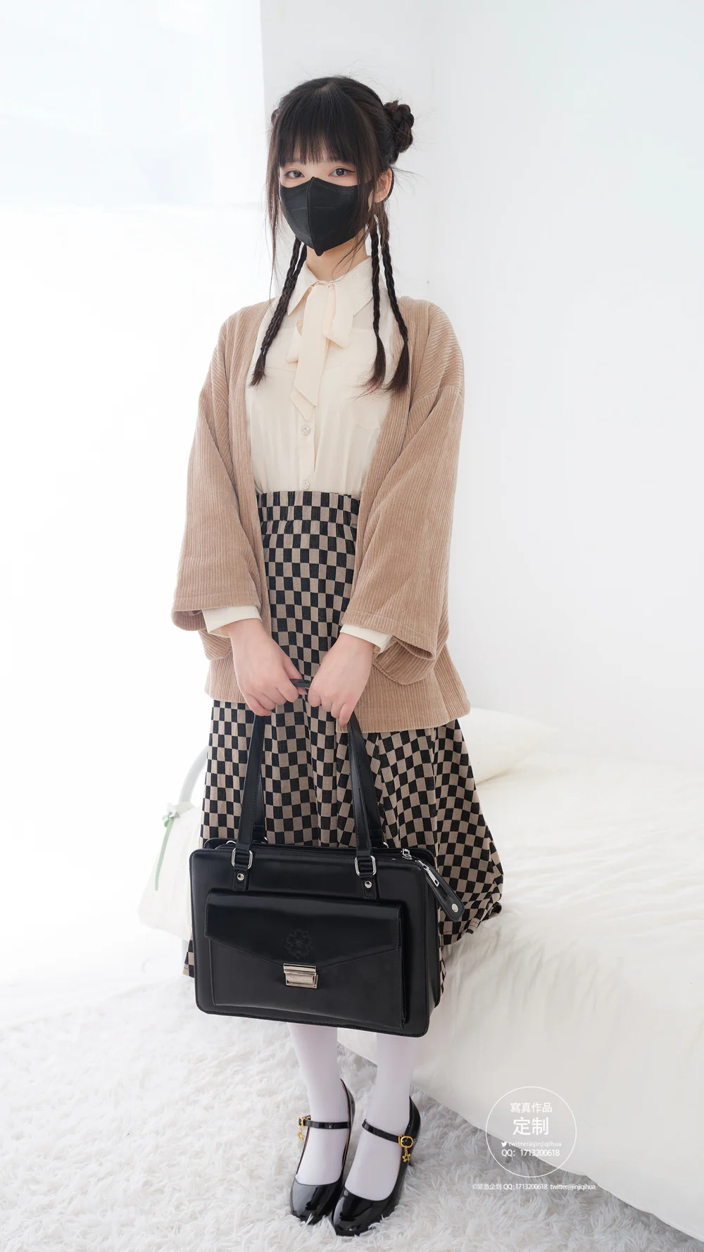 紧急企划 NO.045 EX-007 见希w 民国制服 白丝 [88P1V-3.45GB]
