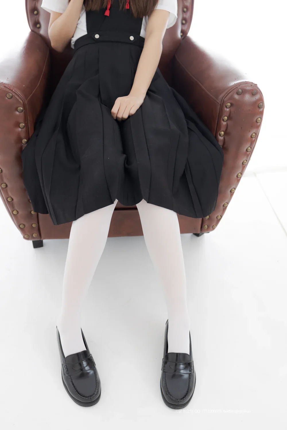 紧急企划 NO.008 一只喵喵梓 白丝JK长裙 [108P1V-1.54GB]