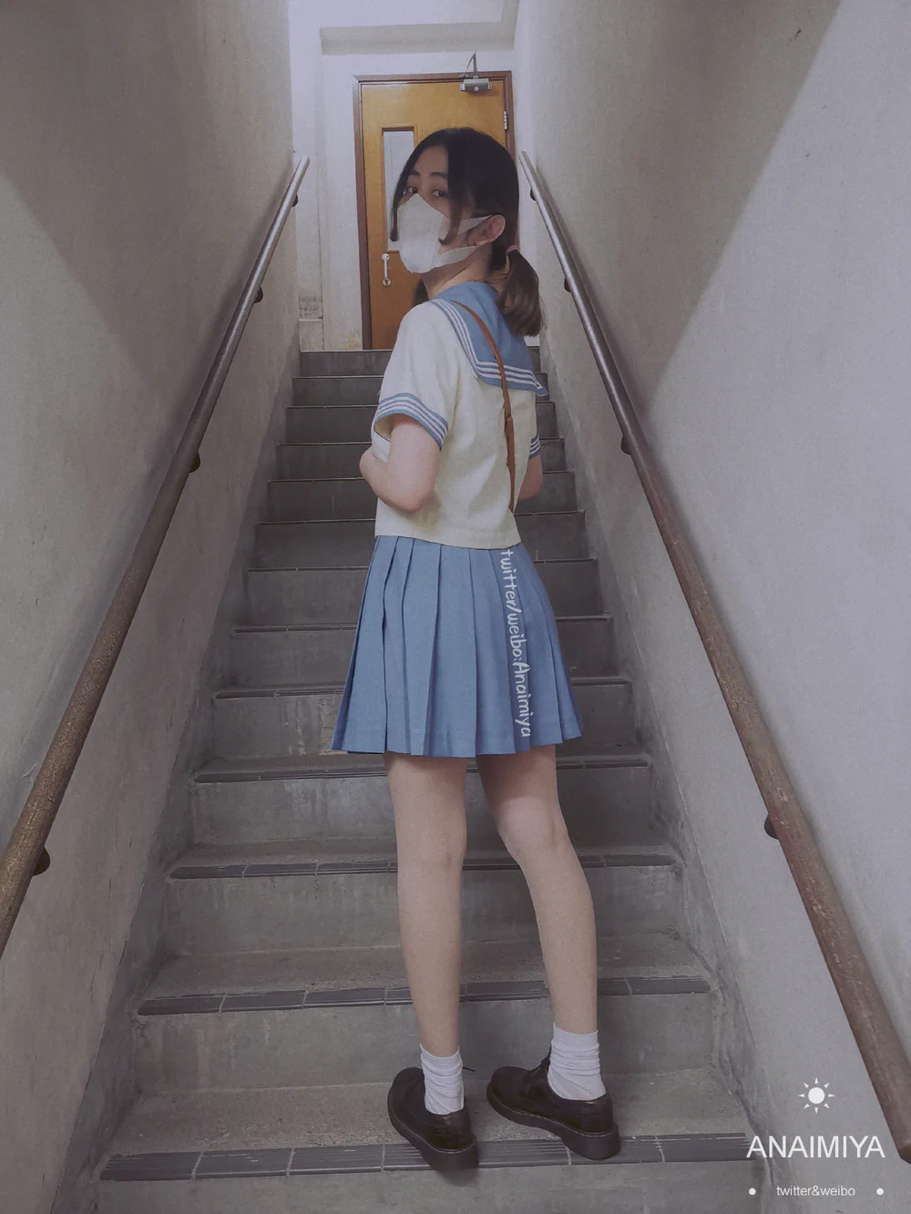 Anaimiya_jk奶咪深夜街头露出